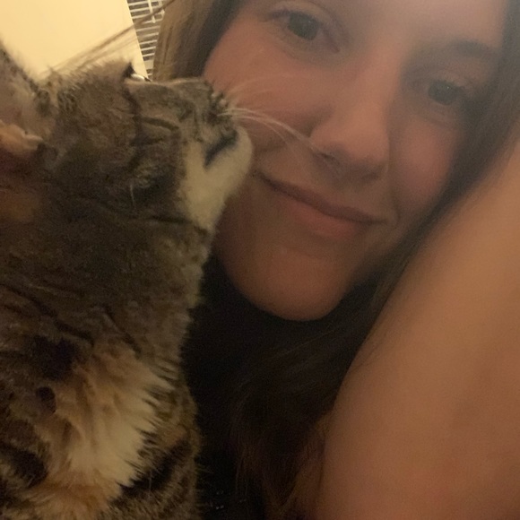 Meet your Posher, Sara - Picture 1 of 1